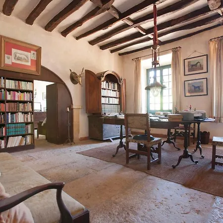 Central Family Palace * Tomar