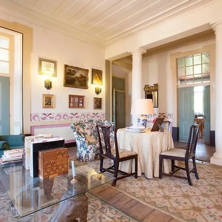 Central Family Palace Tomar